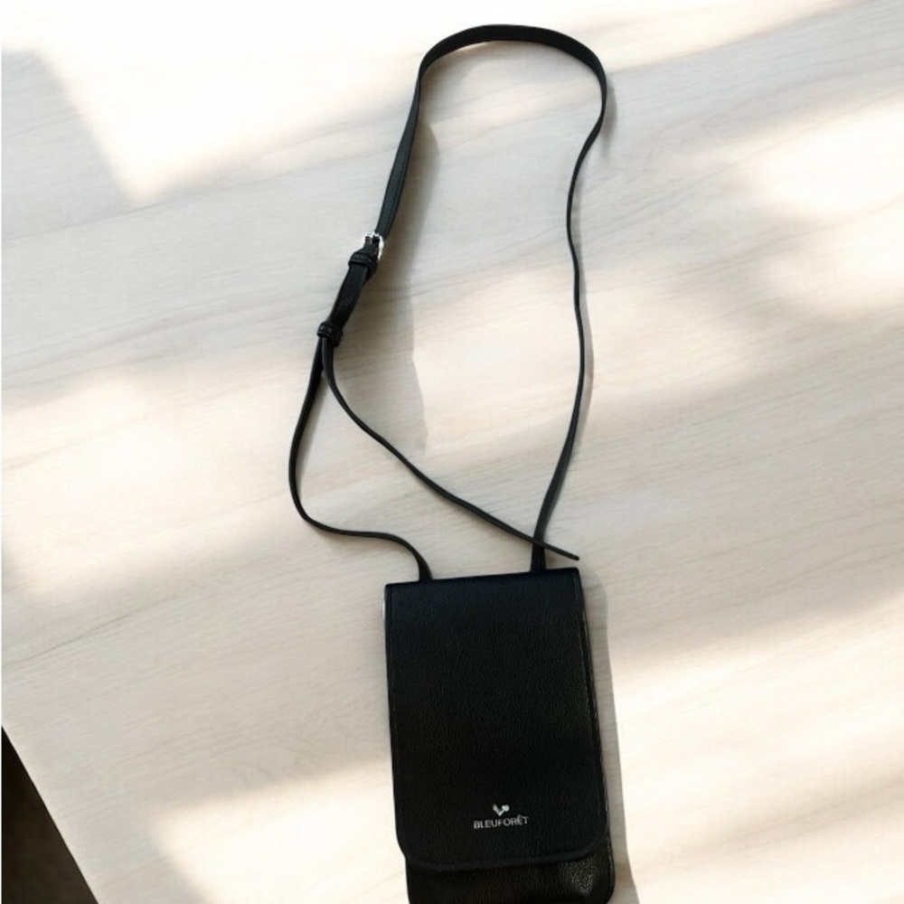 Bleuforet Black Belt Bag Minimalist Design